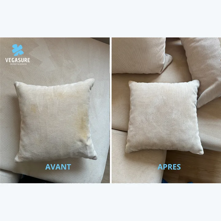 Coussin clair — avant et après nettoyage.