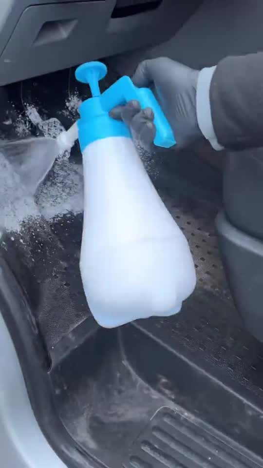 Vidéo : Shampouinage des tapis et seuils de porte